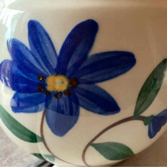 TEAPOT. Floral Painted Pot. 6 inches tall, 7 inches wide from handle to … - Picture 3 of 8
